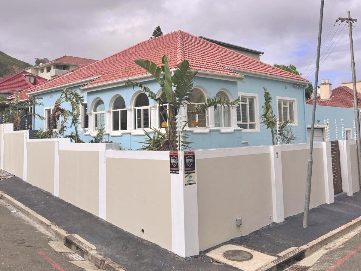 Starry Starry Night - Cape Town, 3-bedroom 2-bathroom Seaside House In Three Anchor Bay Holiday home